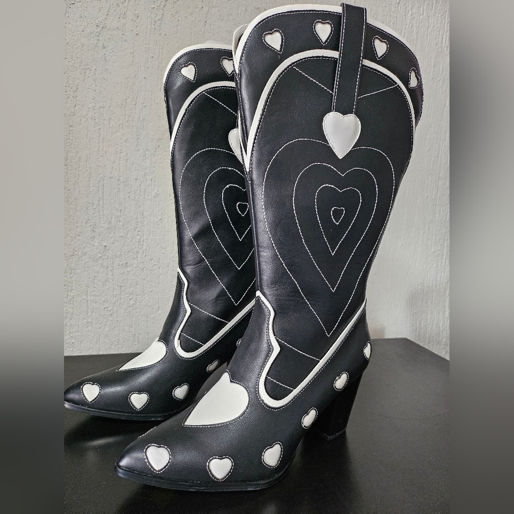WHITE HEART SPACE COWGIRL BOOTS